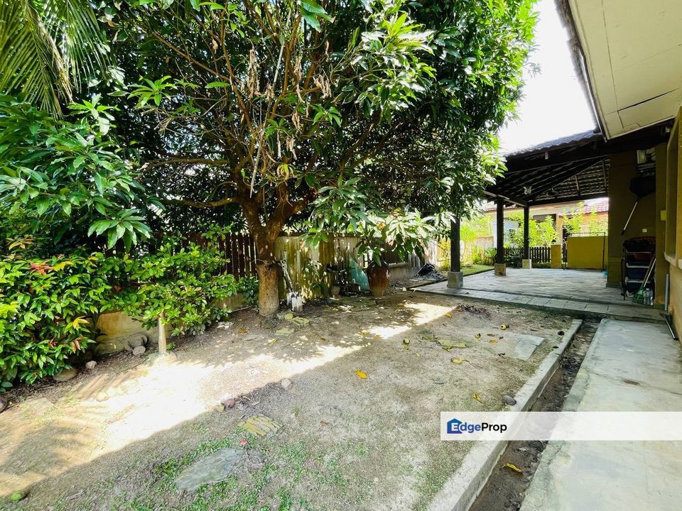 Persada Aman Bandar Baru Enstek, 1.5 Storey Bungalow House For Sale, Spacious Land, Negeri Sembilan, Labu