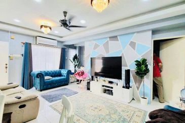 Lorong Az-Zaharah 10/20