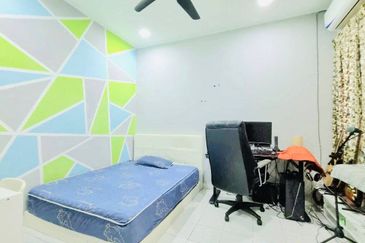 Lorong Az-Zaharah 10/20