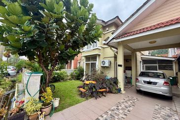 Lorong Az-Zaharah 10/20