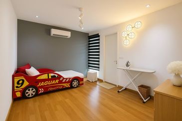 Duta Villa, Presint 14