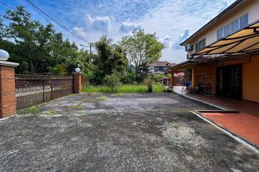 Taman Saujana Puchong