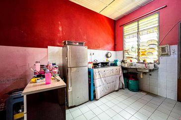 Desa Pinggiran Putra