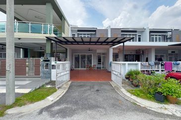 Kota Puteri, Batu Arang