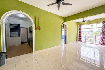 Pangsapuri Cempaka @ Taman Salak Maju