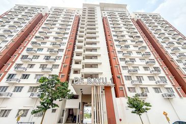 De Bayu Apartment @ Setia Alam