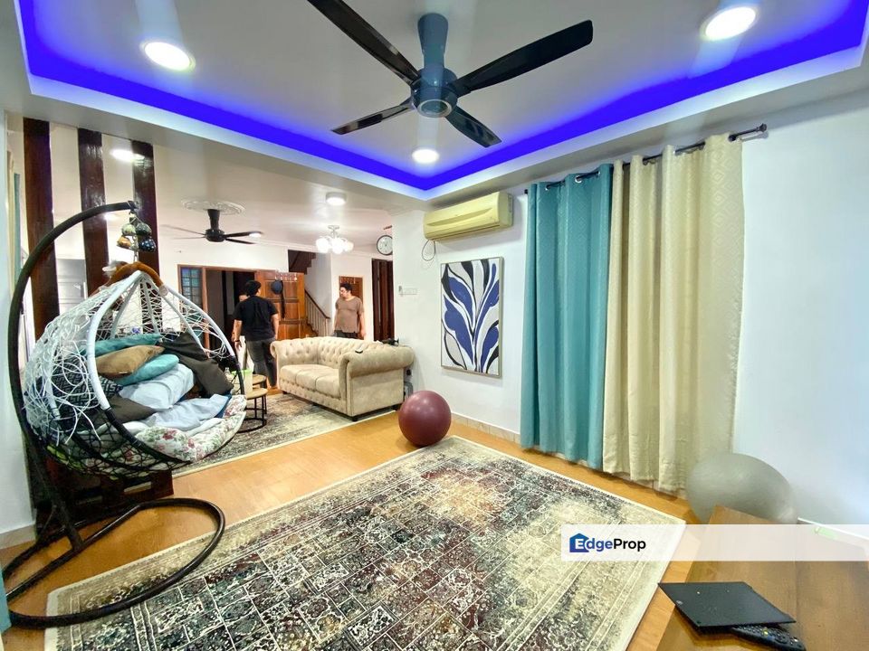 Lavenda Nilai Impian, 2 Storey Semi-D House For Sale, Fully Renovated Facing Open, Negeri Sembilan, Nilai