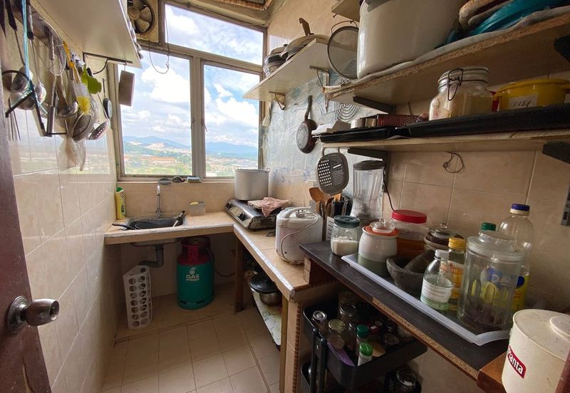 Pangsapuri Damai Mewah B