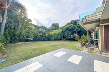 USJ Avenue @ USJ Heights