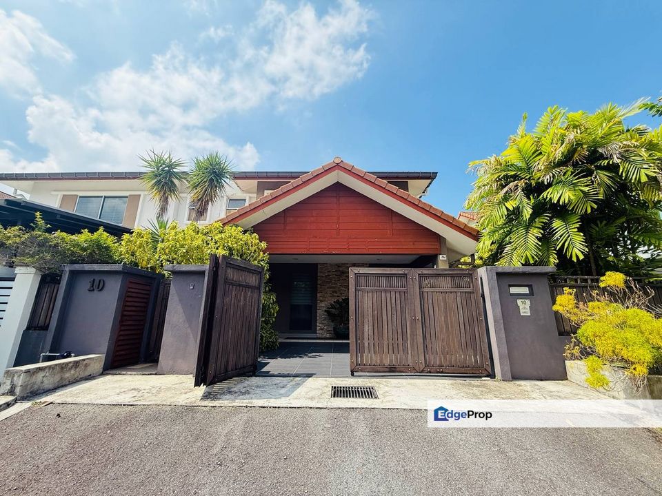 Bandar Seri Putra Bangi, 2 Storey Semi-D House For Sale, Fully Renovated, Selangor, Bangi