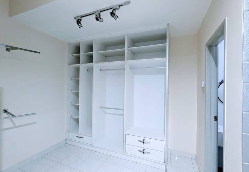 Taman Tasik Semenyih (Lake Residence)