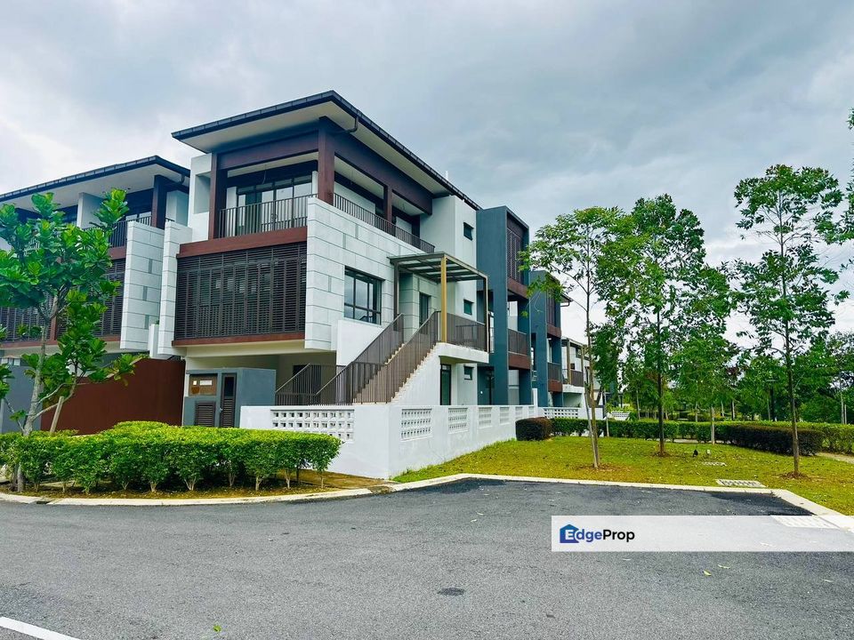 The Mulia Residence Cyberjaya, 3 Storey Endlot House For Sale, Endlot Garden Unit, Selangor, Cyberjaya