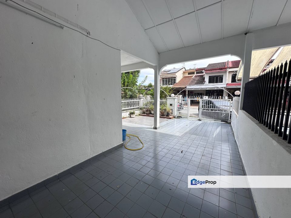 Taman Bakti Ampang, 2 Storey Terrace House For Sale, Good Condition, Selangor, Ampang