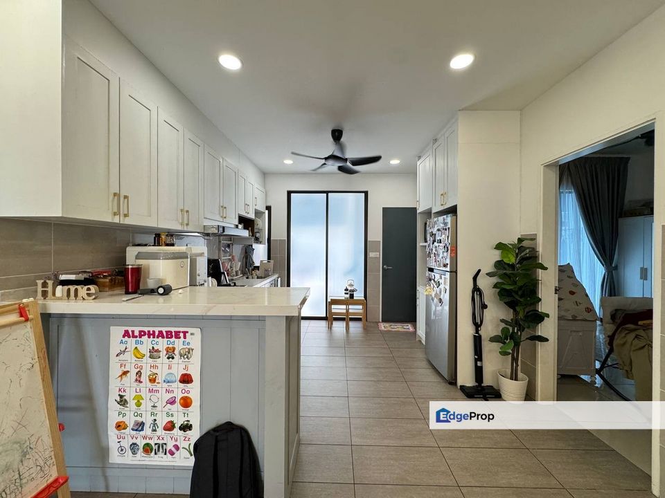 Warisan Puteri Kota Warisan, Ayden Townhouse (Duplex Unit) For Sale, Fully Renovated, Selangor, Sepang