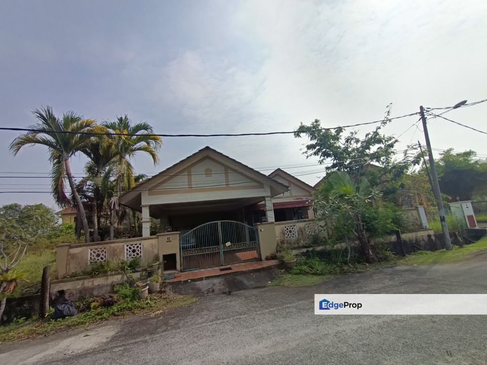 Desa Pinggiran Putra, 1 Storey Bungalow House For Sale, Near Putrajaya, Selangor, Kajang