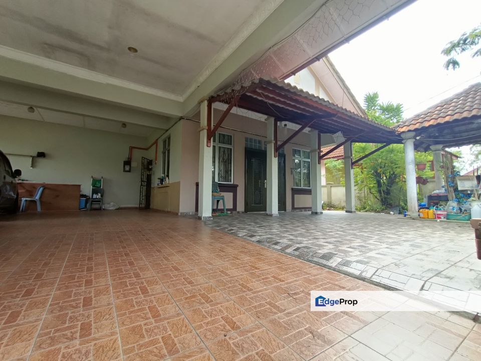Desa Pinggiran Putra, 1 Storey Bungalow House For Sale, Near Putrajaya, Selangor, Kajang