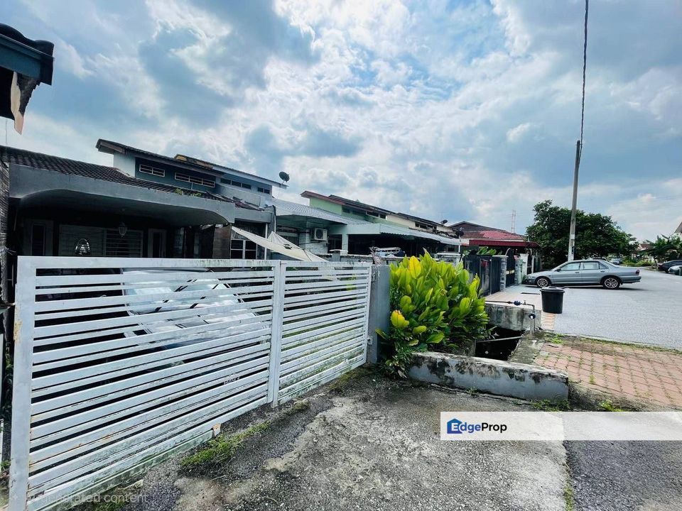 Seksyen 2 Bandar Baru Bangi, 1 Storey House For Sale, Renovated, Selangor, Bangi