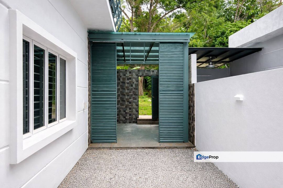 Perdana Lakeview East Cyberjaya, 3 Storey Semi-D House For Sale, Fully Renovated, Selangor, Cyberjaya