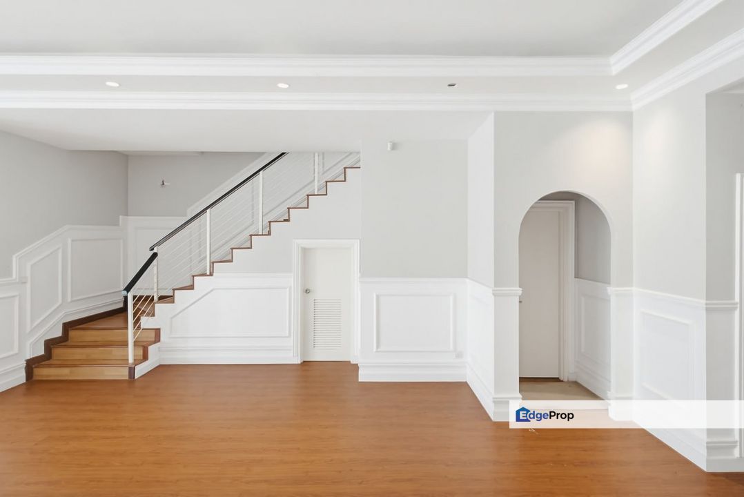 Cassia Garden Residence Cyberjaya, 3 Storey Terrace House For Sale, Renovated Like New, Selangor, Cyberjaya