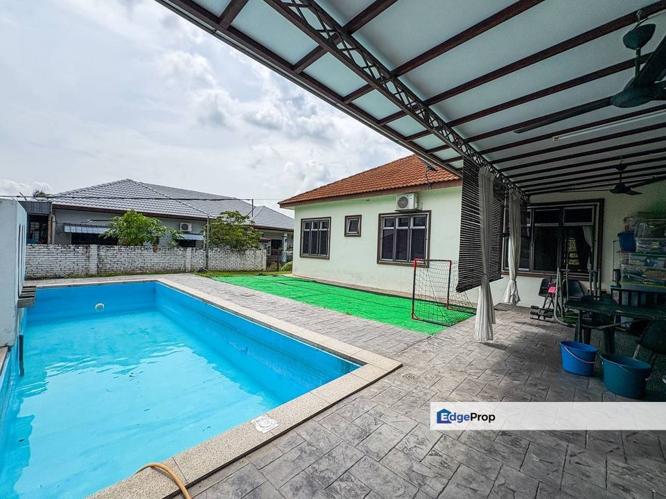 Villa Idaman 6 Bandar Sri Sendayan, 1 Storey Bungalow House For Sale, Spacious Land, Negeri Sembilan, Seremban