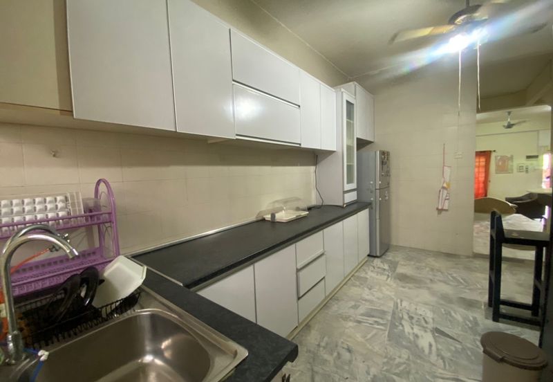 SL7, Bandar Sungai Long