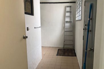 SL7, Bandar Sungai Long