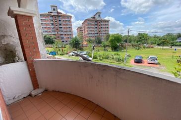 SL7, Bandar Sungai Long