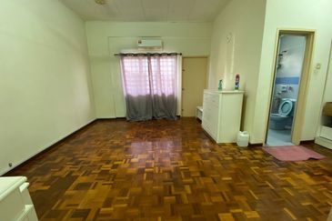 SL7, Bandar Sungai Long