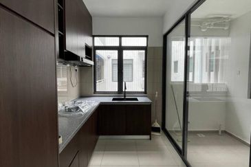 LSH33 ( Laman Seri Harmoni )