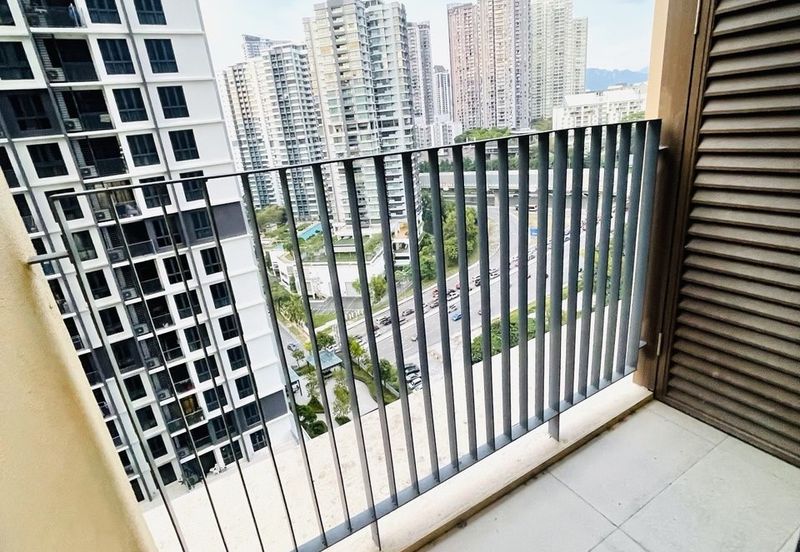 Henna Residence @ The Quartz