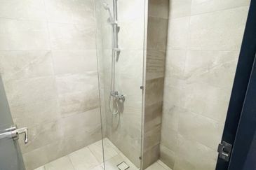 Henna Residence @ The Quartz