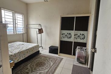 Residensi Bistaria, Ukay Bistari