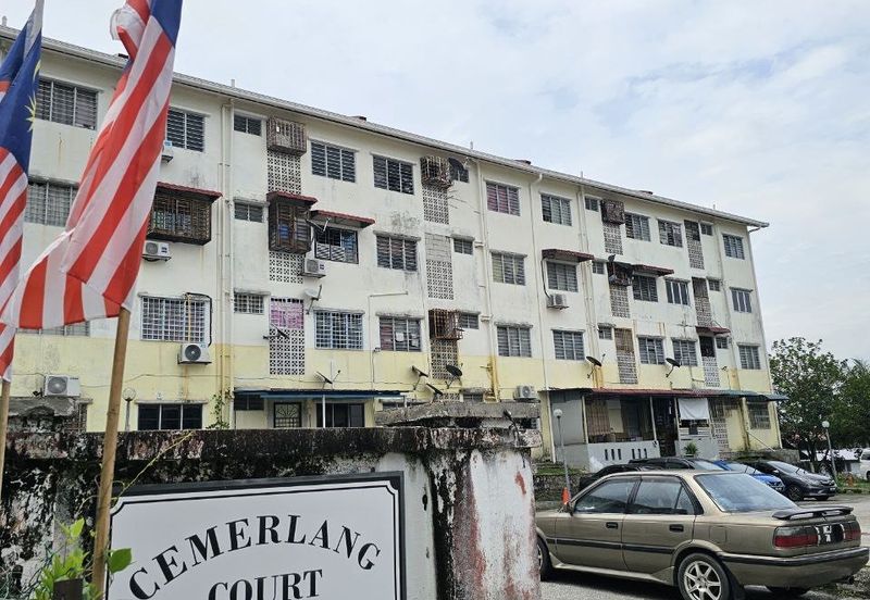 Cemerlang Apartments