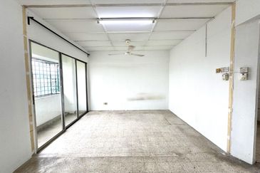 Dahlia Apartment, Pandan Indah