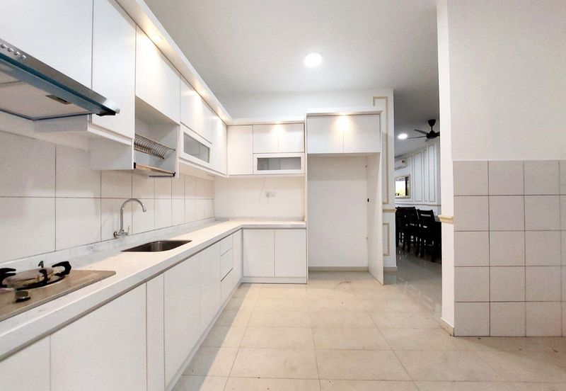 Setia Warisan Tropika (Belladonna)