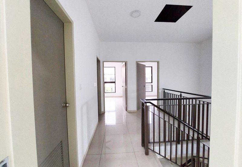 Setia Warisan Tropika (Belladonna)