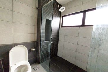 Setia Warisan Tropika (Belladonna)