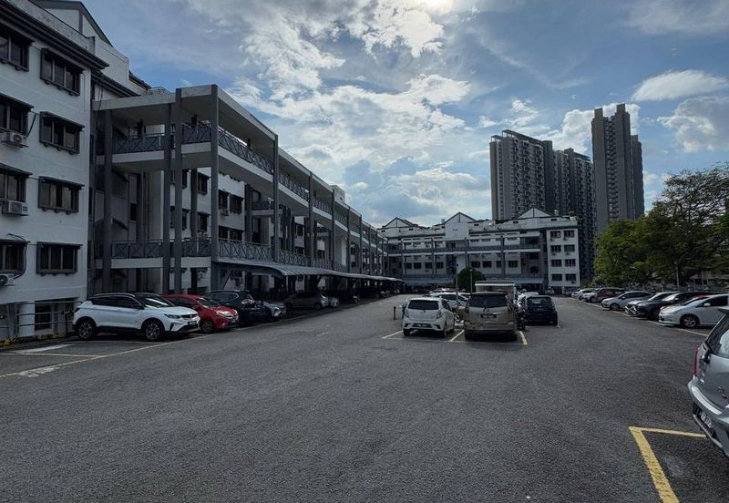 Sri Kinabalu Condominium