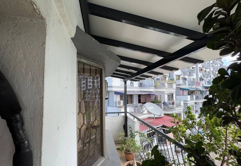 Sri Kinabalu Condominium