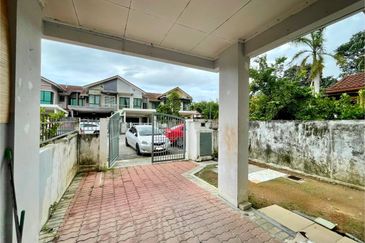 Jalan Makyong, Bandar Bukit Raja