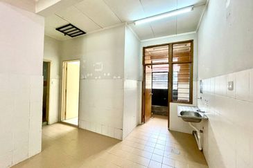 Jalan Makyong, Bandar Bukit Raja