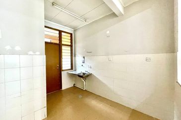 Jalan Makyong, Bandar Bukit Raja