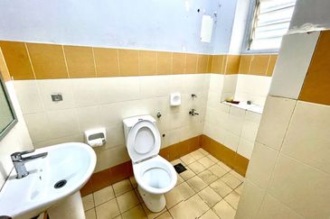 Jalan Makyong, Bandar Bukit Raja