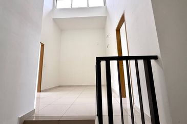 Keruing Residen (m3 Residence)