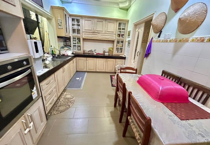 Jalan Ukay Perdana 4/2