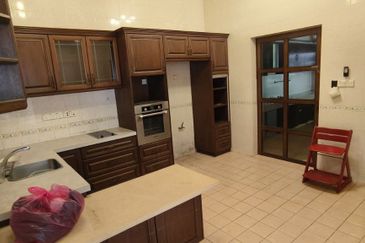 KGSAAS Golf Club, Seksyen 13