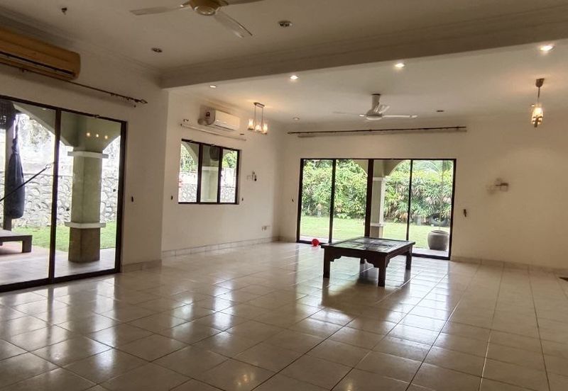 KGSAAS Golf Club, Seksyen 13