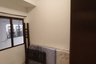 KGSAAS Golf Club, Seksyen 13