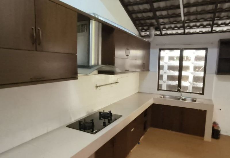 KGSAAS Golf Club, Seksyen 13