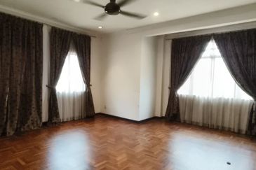 KGSAAS Golf Club, Seksyen 13